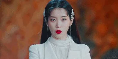 韩娱黑料爆料网站：知名女团成员被曝与男星热恋，绯闻不断引发粉丝猜测